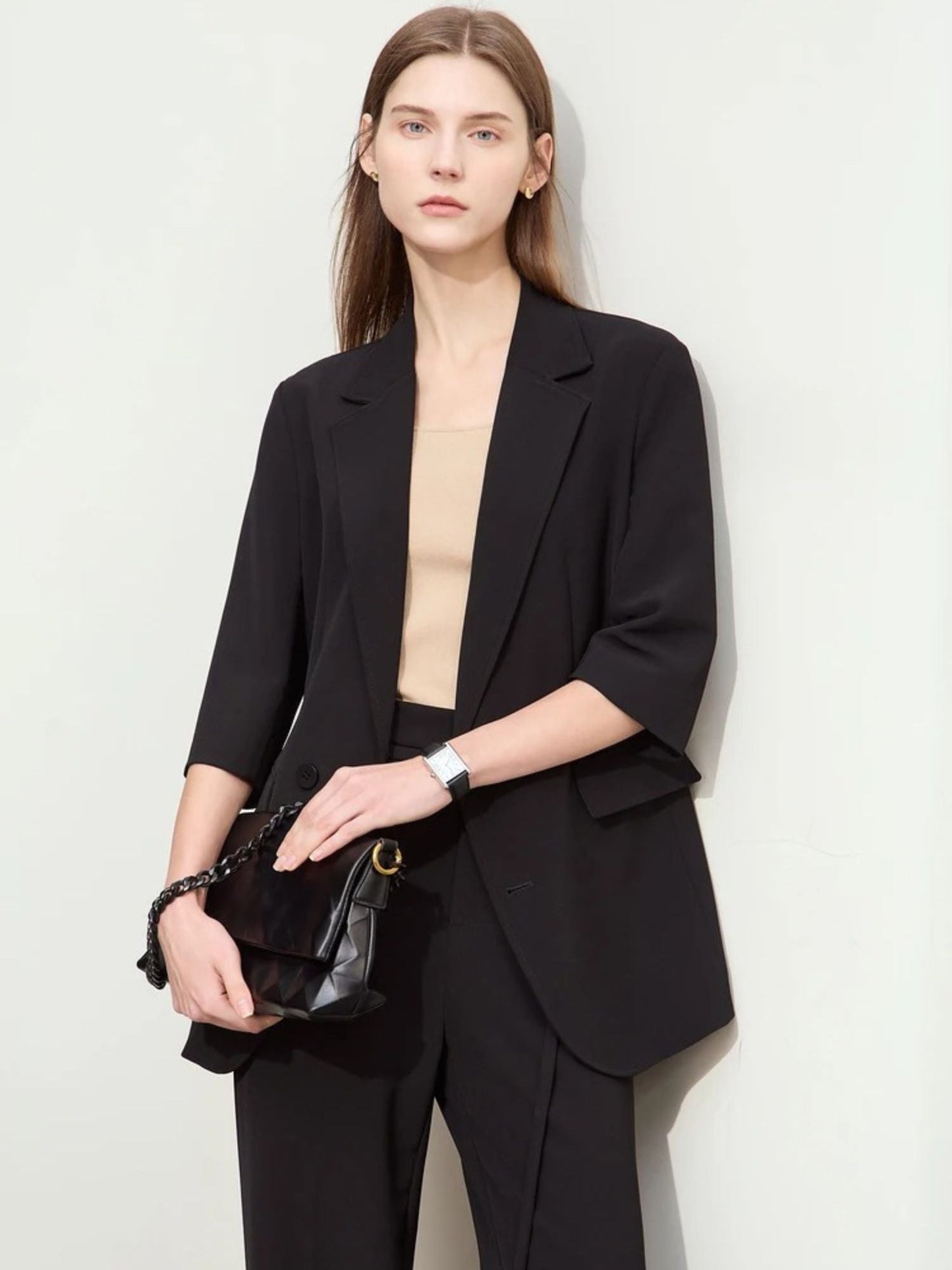 Locker geschnittener Blazer und High-Waist-Hose mit weitem Bein