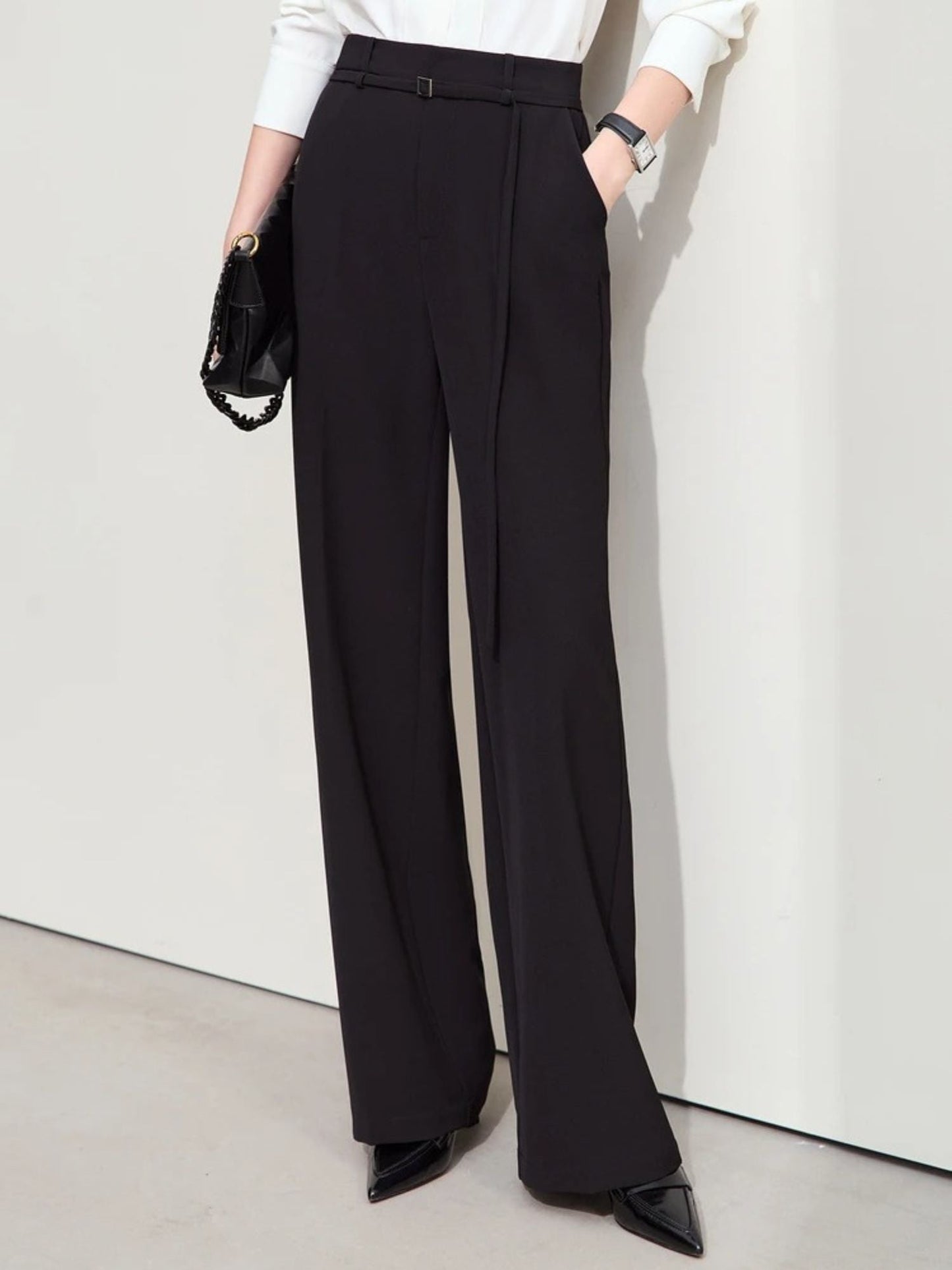 Locker geschnittener Blazer und High-Waist-Hose mit weitem Bein