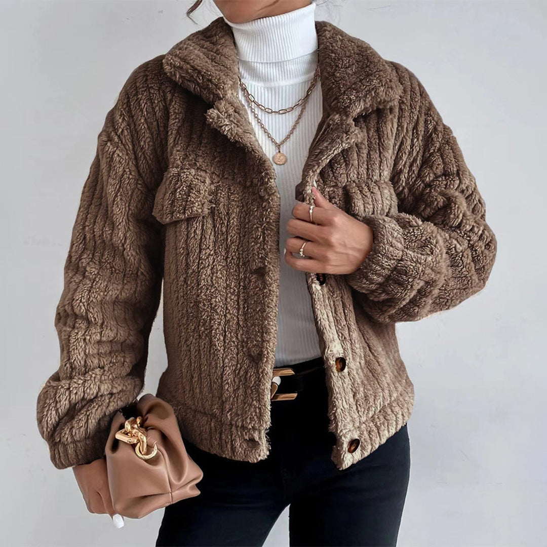 Deutsche Mode Trends | Jacke aus dickem Plüsch und Samt