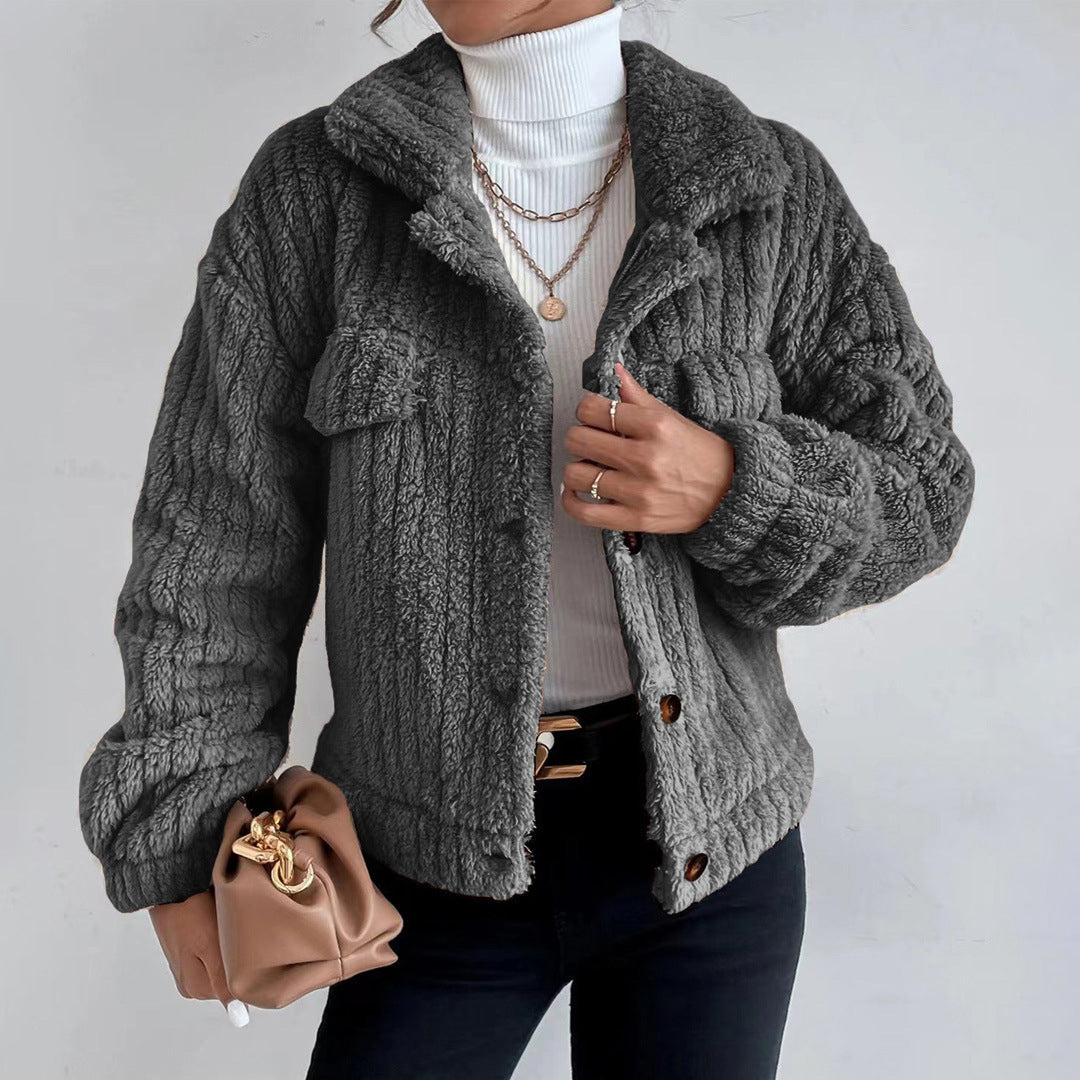 Deutsche Mode Trends | Jacke aus dickem Plüsch und Samt