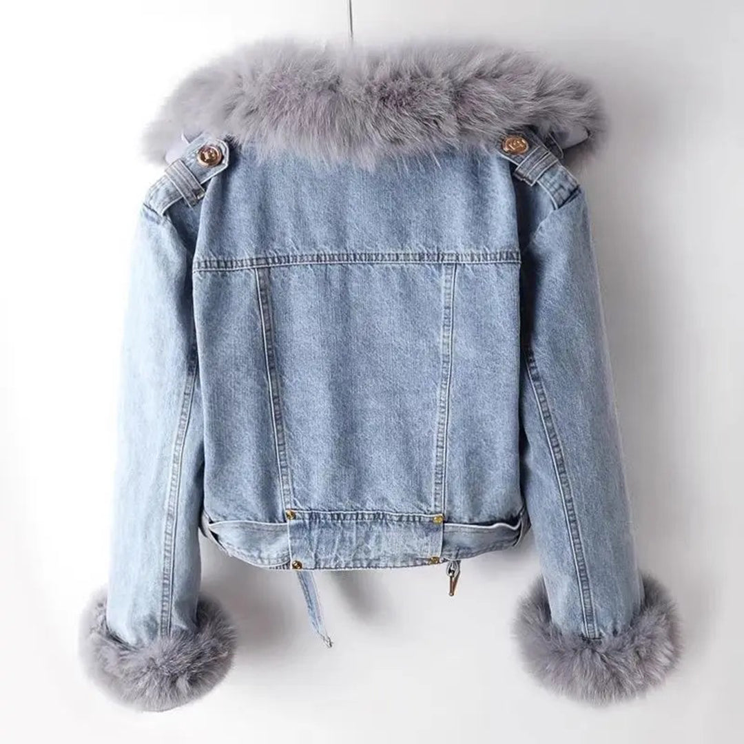 Deutsche Mode Trends | Jeansjacke mit Flauschigem Kragen