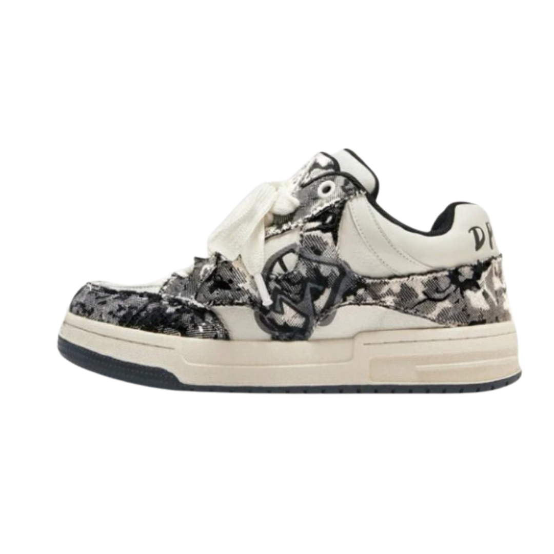 DMT | Sneakers - Casual - Retro Kreuz Graffiti