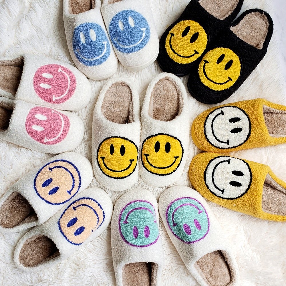 DMT | Großes Smiley-Muster Pelzpantoffel