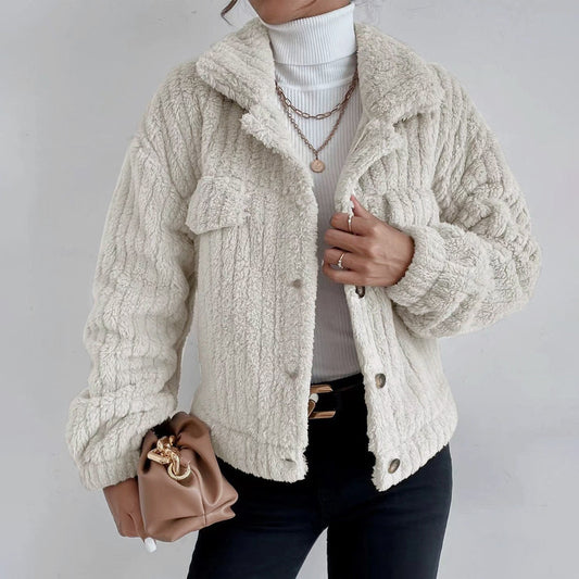 Deutsche Mode Trends | Jacke aus dickem Plüsch und Samt