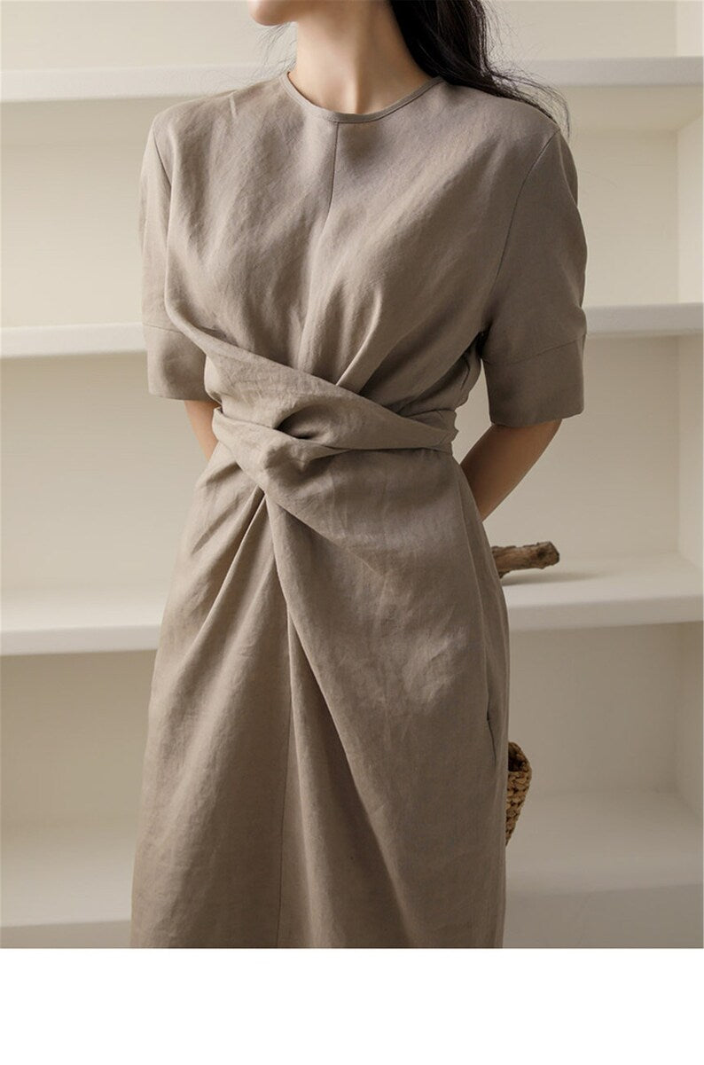 DMT | Unregelmäßiges Kleid aus Leinen in Khaki